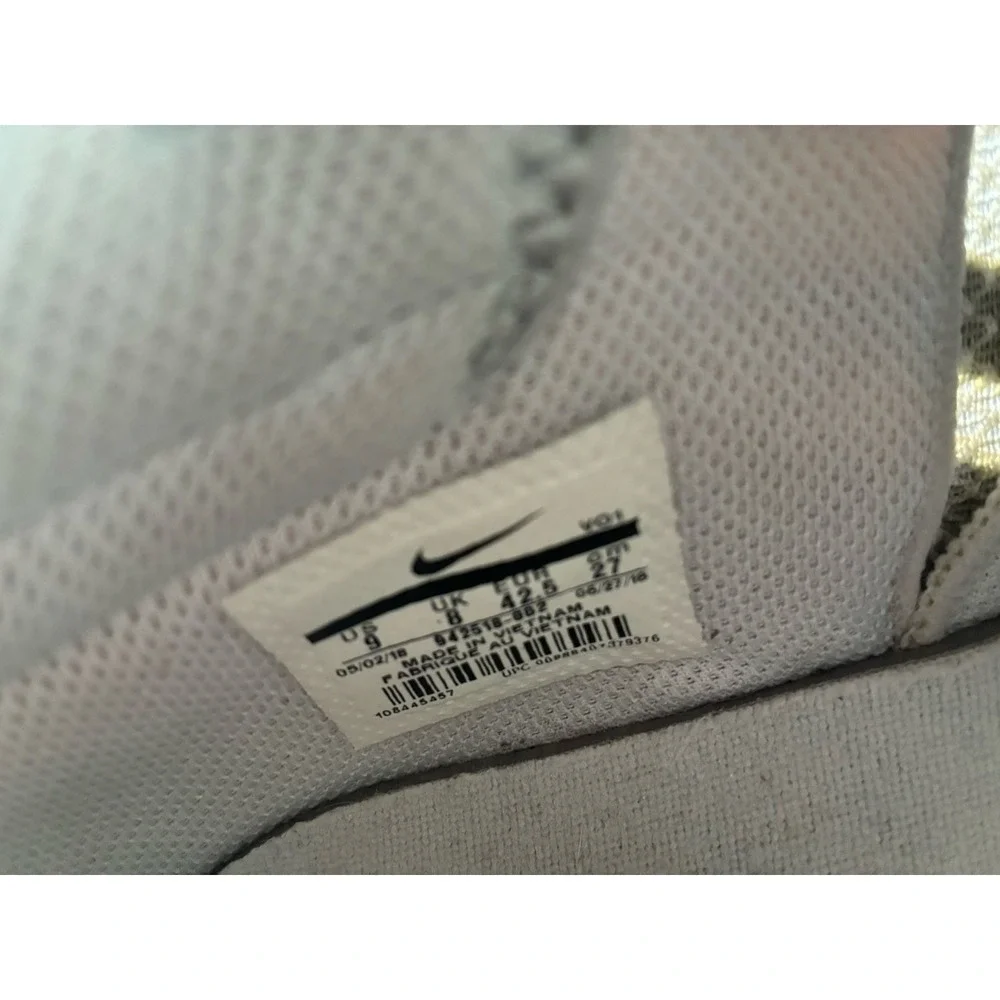 Nike‎ LeBron Witness 2 Cool Gray Mens 9 (No Laces)